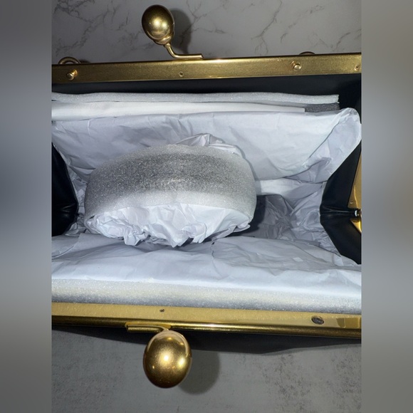 Coach Large Kisslock Frame Bag 2025 in Brass/Black Glovetanned Leather CBR51 NWT - Picture 10 of 16